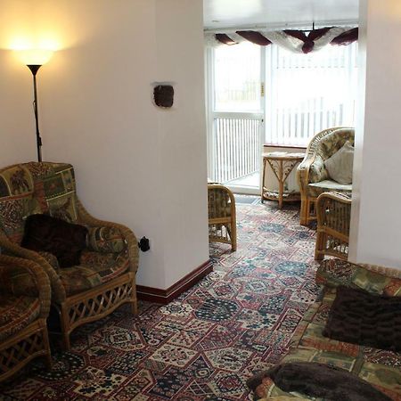 Peakdale Lodge Glossop Eksteriør billede