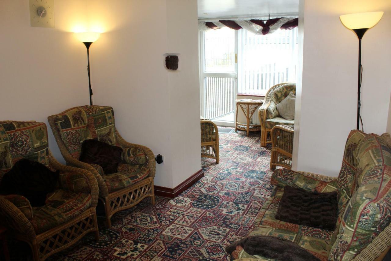 Peakdale Lodge Glossop Eksteriør billede